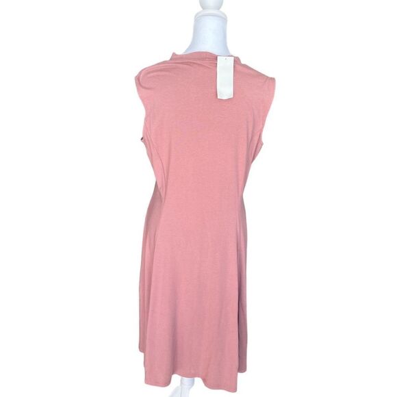 NWT Uniqlo dress - Picture 2 of 2